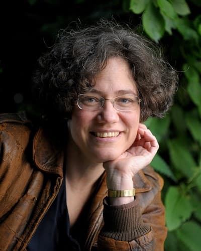 Retrato de Elizabeth Wein