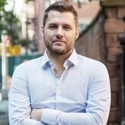 Retrato de Mark Manson