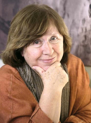 Retrato de Светлана Алексиевич