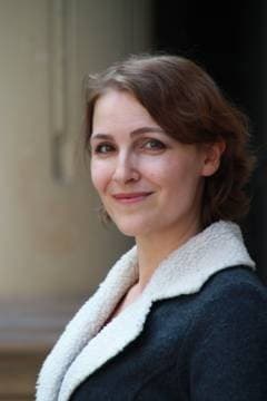 Retrato de Nina Blazon