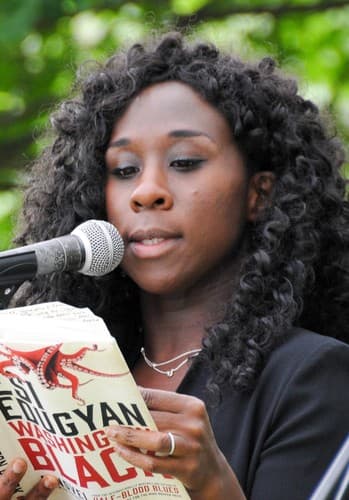 Retrato de Esi Edugyan