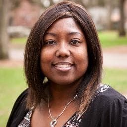 Retrato de LaTasha Chaffin DeHaan