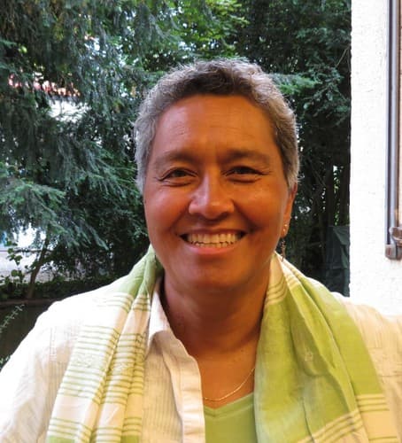 Retrato de Margo Okazawa-Rey