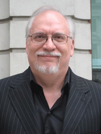 Retrato de J. Michael Straczynski