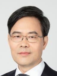 Retrato de Qi-Man Shao