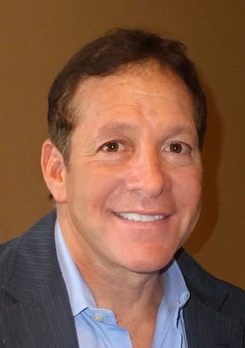Retrato de Steve Guttenberg