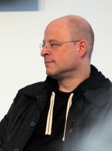 Retrato de Thomas Finn