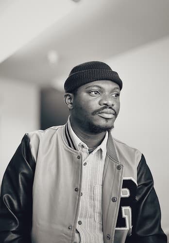 Retrato de Adedayo Adeyemi Agarau