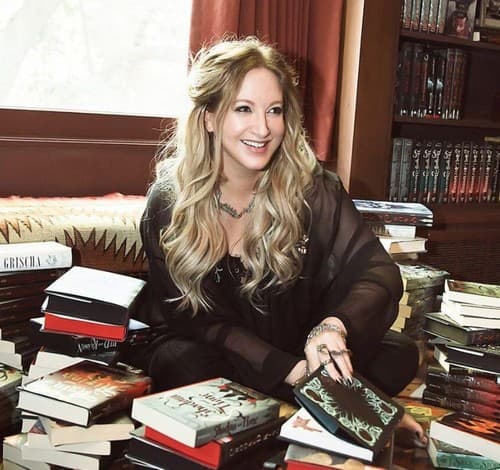 Retrato de Leigh Bardugo