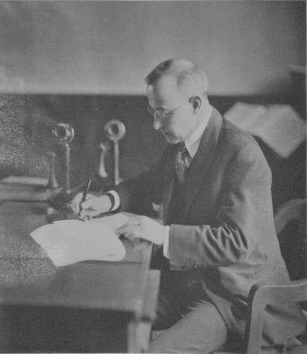 Retrato de Henry Suzzallo