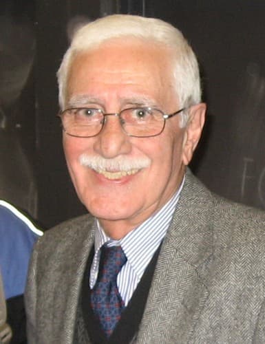 Retrato de Īraj Pizishkzād