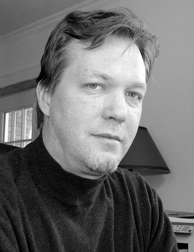 Retrato de Gregg Lambert