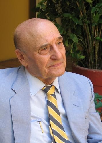 Retrato de Claudio Esteva Fabregat