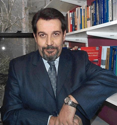 Retrato de Constantin Stefanou