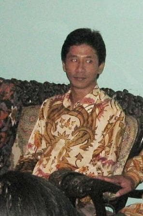 Retrato de Mukti Fajar N. D.
