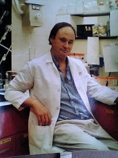 Retrato de Alan Hall