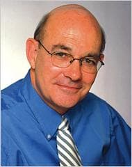 Retrato de Tom Segev