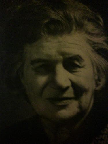 Retrato de Margot Klausner