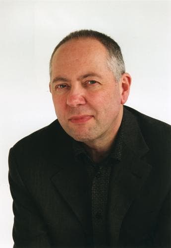 Retrato de Hugo Hamilton