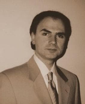 Retrato de Dejan Stojanović