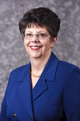 Retrato de Nancy E. Gwinn
