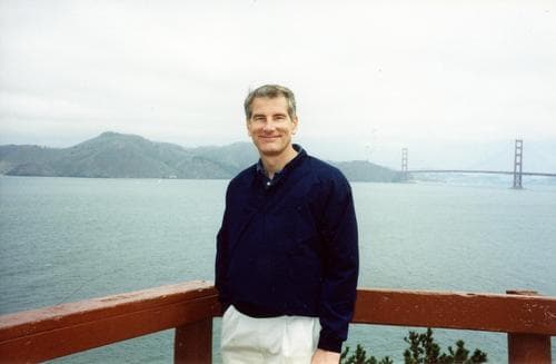 Retrato de Jim Stokely