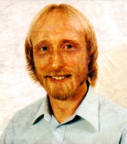 Retrato de Tom Hutchinson
