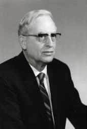 Retrato de George Eaton Simpson