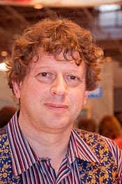 Retrato de Peter F. Hamilton