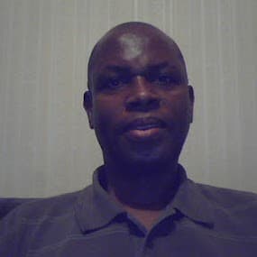 Retrato de Paul Kabera