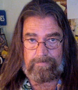 Retrato de Ed Naha