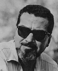Retrato de Alfred Bester