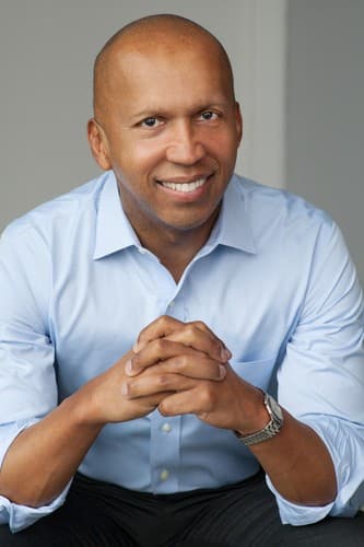 Retrato de Bryan Stevenson