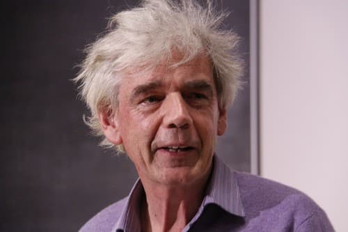 Retrato de John Holloway