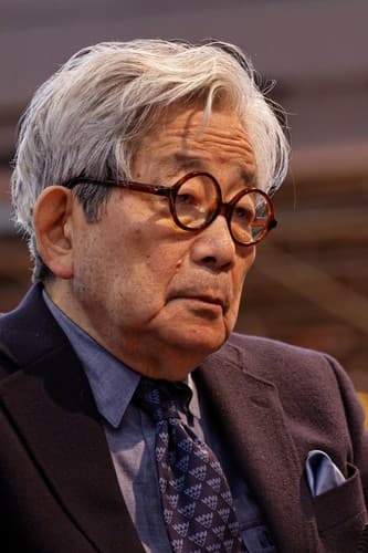 Retrato de Kenzaburō Ōe