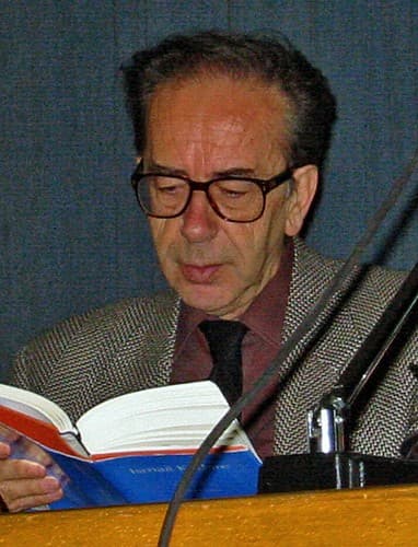 Retrato de Ismail Kadare