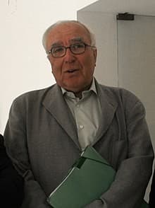 Retrato de Román Gubern