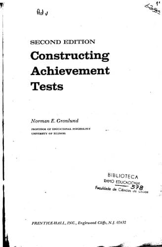 Tapa de Constructing achievement tests