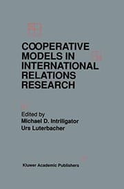 Tapa de Cooperative models in international relations research