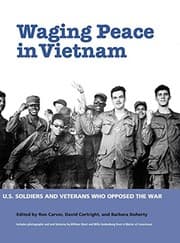 Tapa de Waging Peace in Vietnam