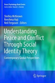 Tapa de Understanding Peace and Conflict Through Social Identity Theory