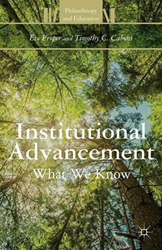 Tapa de Institutional Advancement