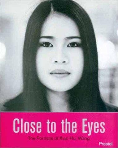 Tapa de Close to the eyes