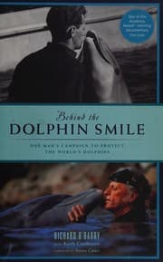 Tapa de Behind the dolphin smile