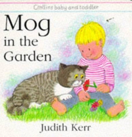 Tapa de Mog in the garden