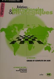 Tapa de Relations internationales et stratégiques