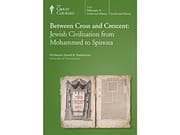 Tapa de Between Cross and Crescent