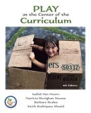 Tapa de Play at the center of the curriculum