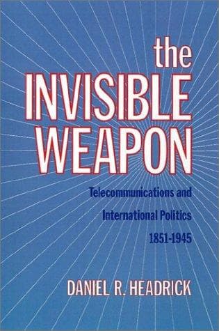 Tapa de The invisible weapon