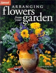 Tapa de Arranging flowers from your garden